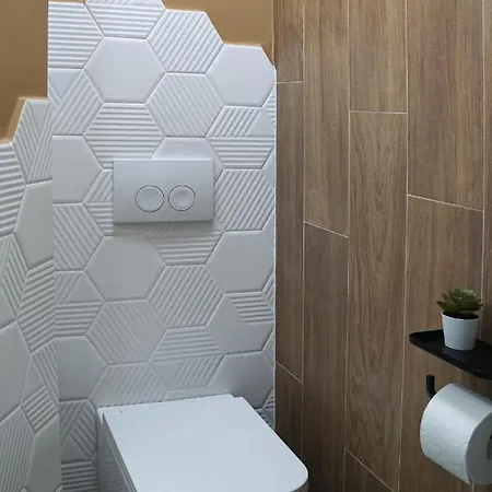 Sunnyside - Location * Бухарест